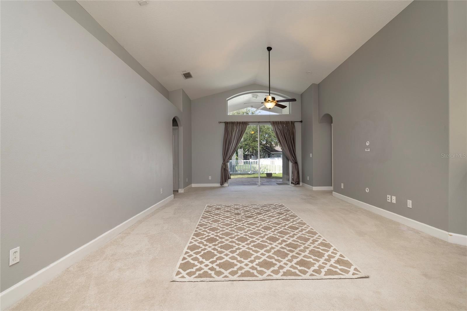 Image 4 of 45 For 219 Bay Arbor Boulevard