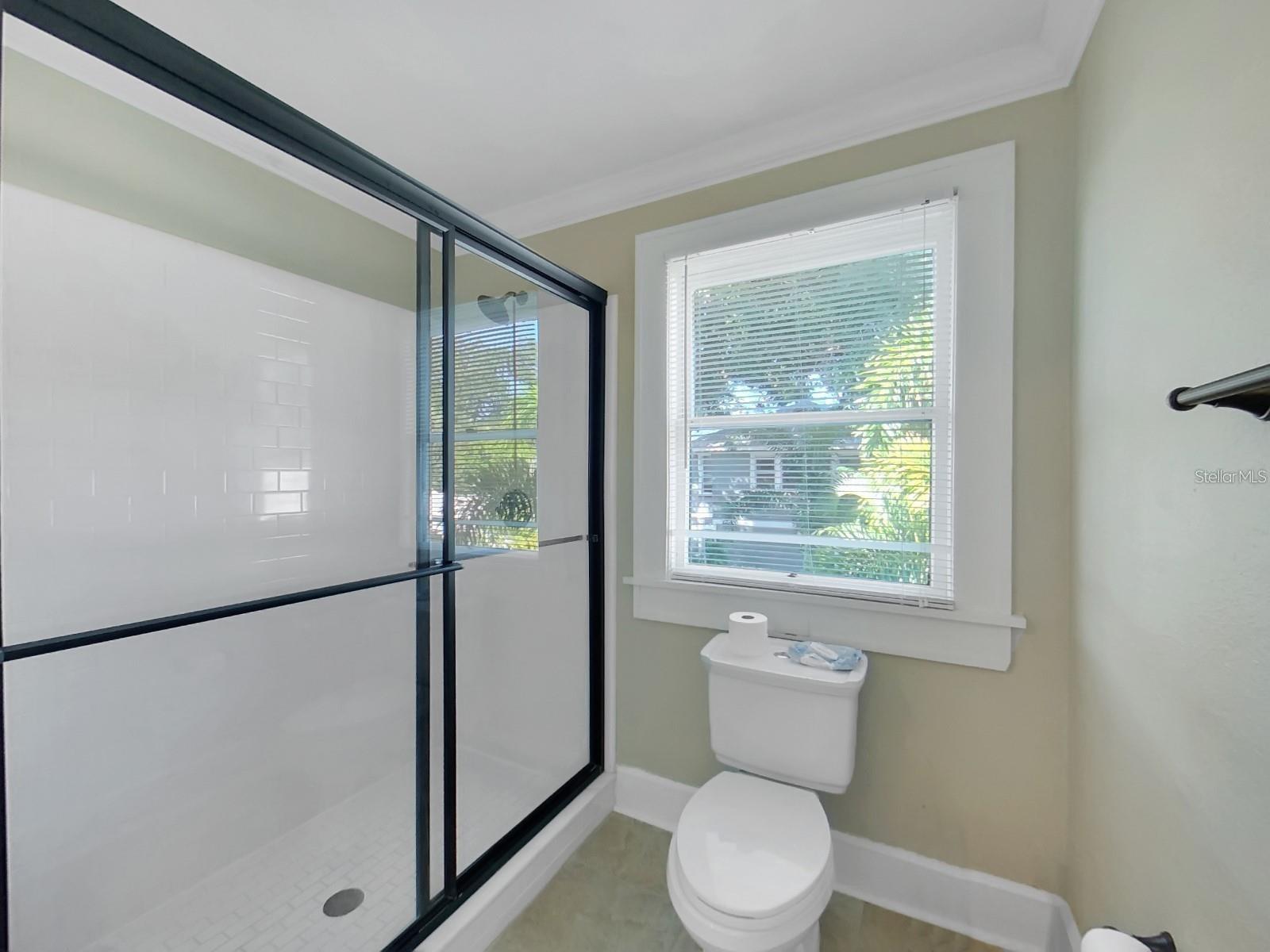 Image 16 of 32 For 614 8th Street N