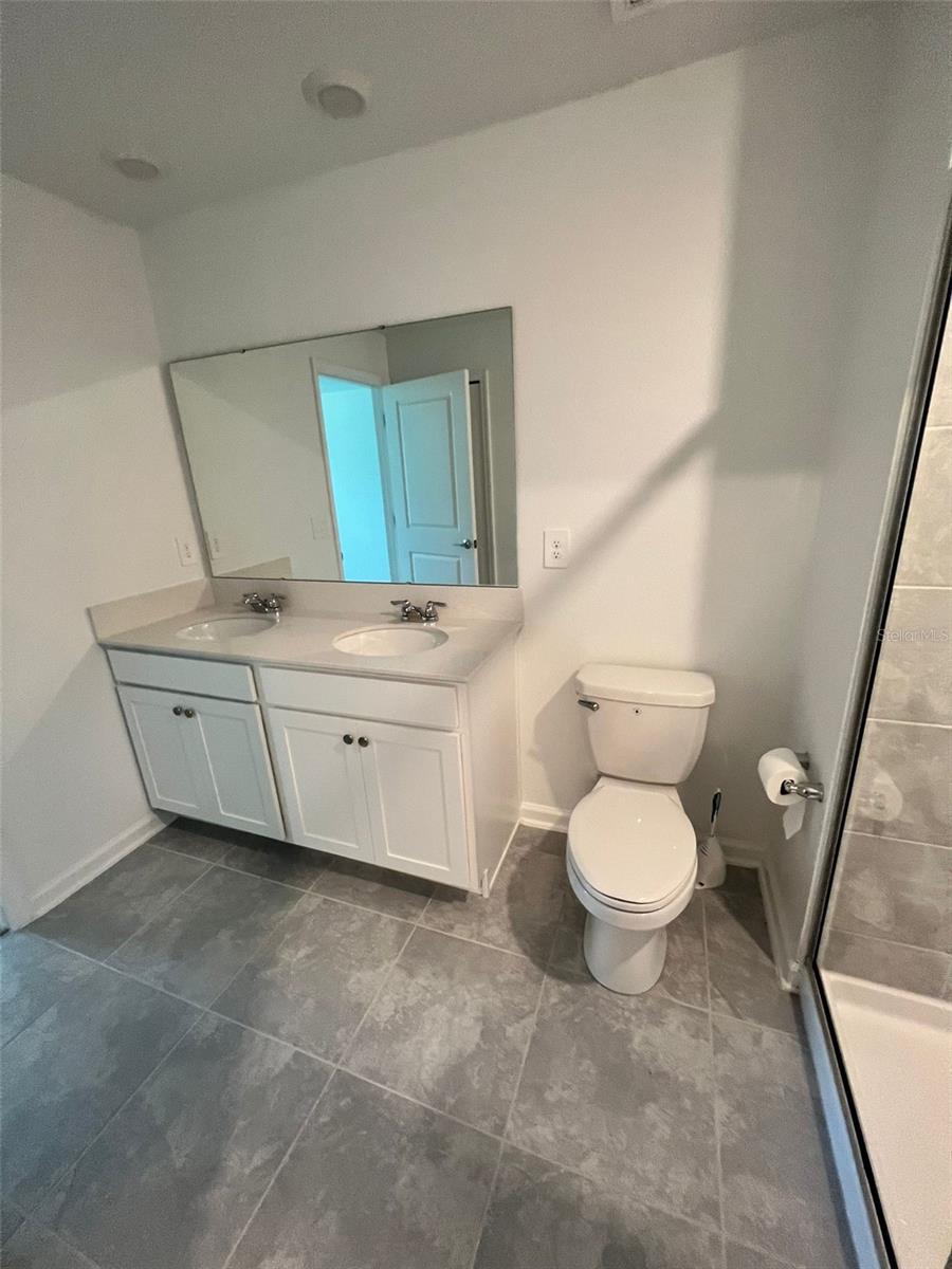 Image 5 of 14 For 34000 Sky Blossom Circle