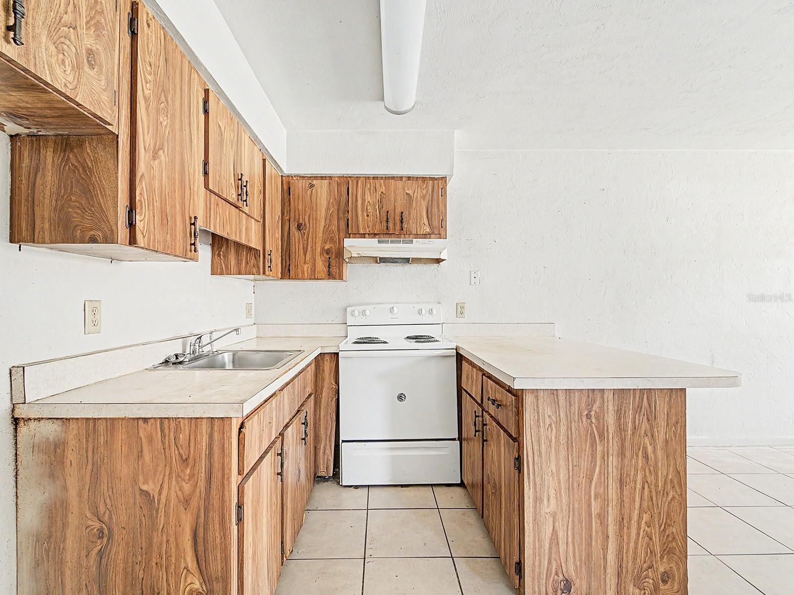 Image 10 of 33 For 34 21st Place