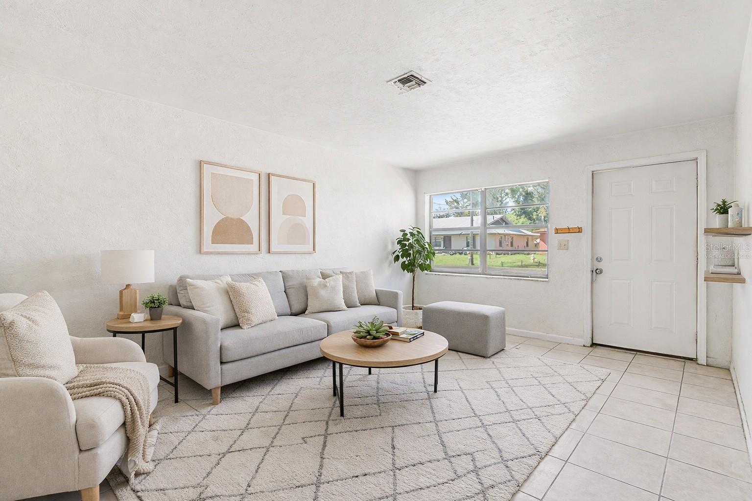 Image 2 of 33 For 34 21st Place