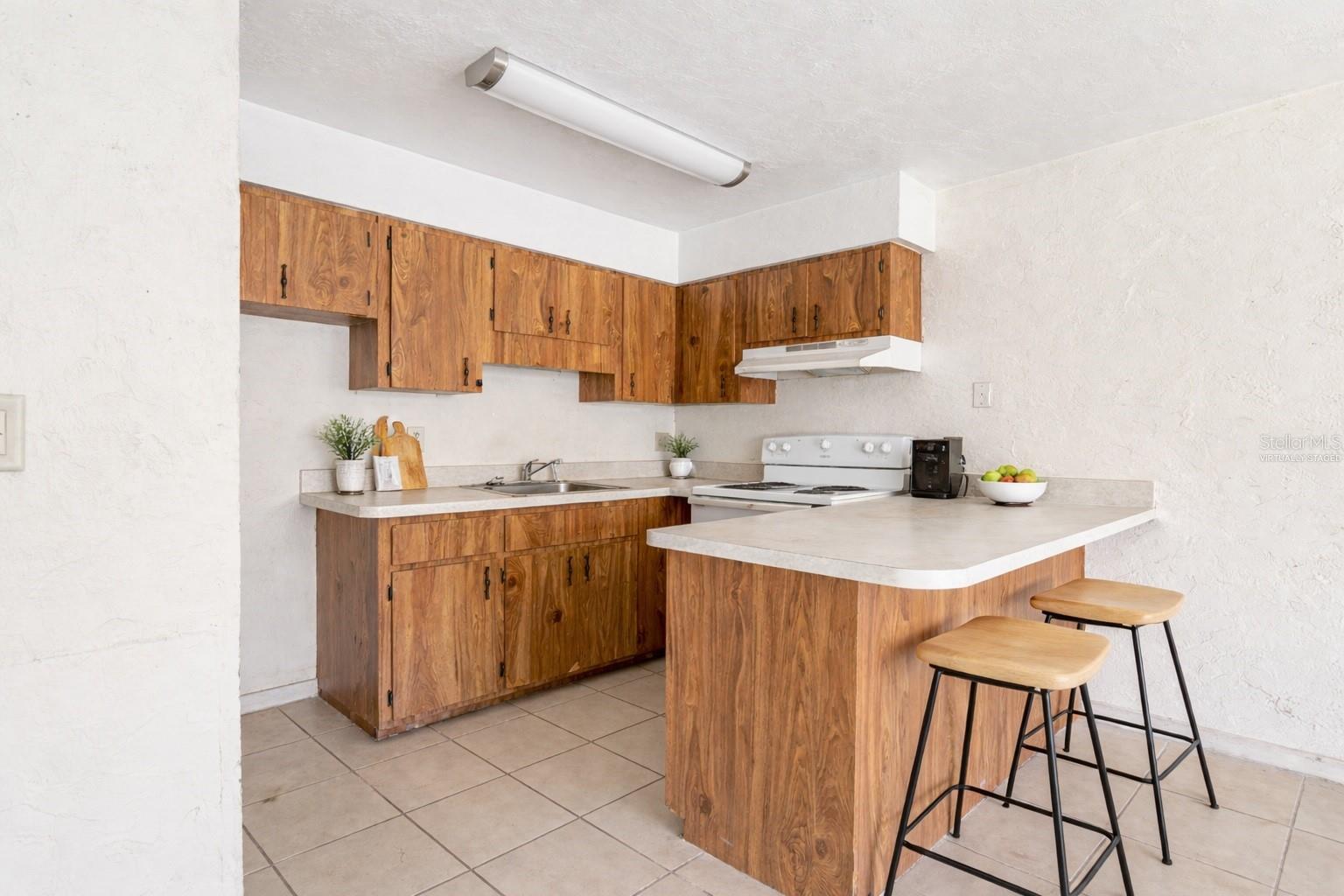 Image 3 of 33 For 34 21st Place