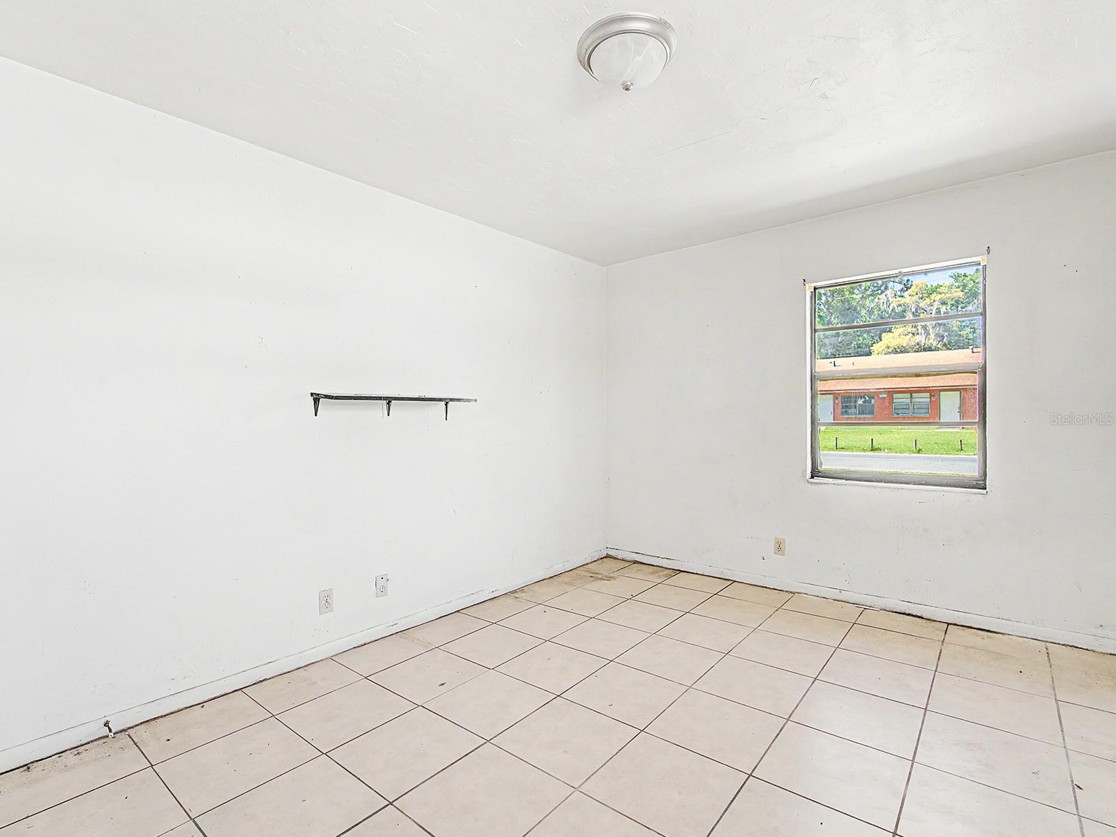 Image 6 of 33 For 34 21st Place