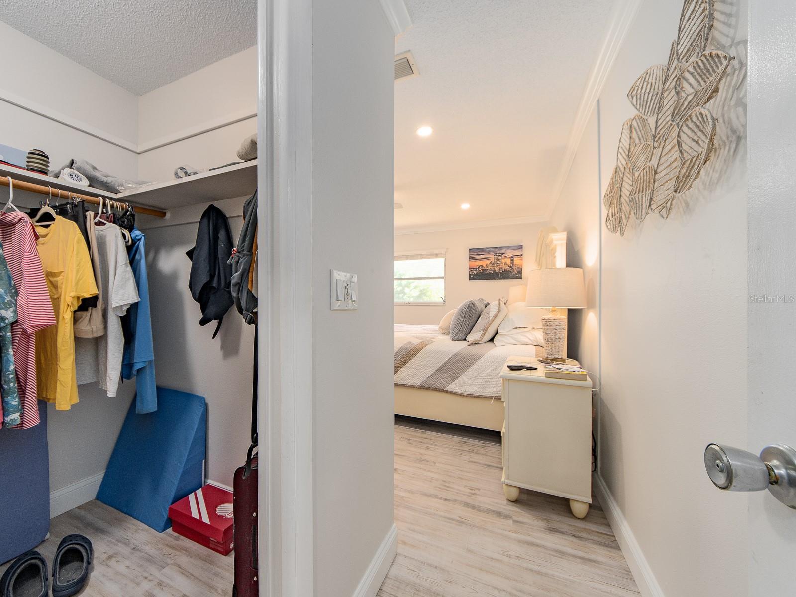 Image 23 of 39 For 9234 141st Street