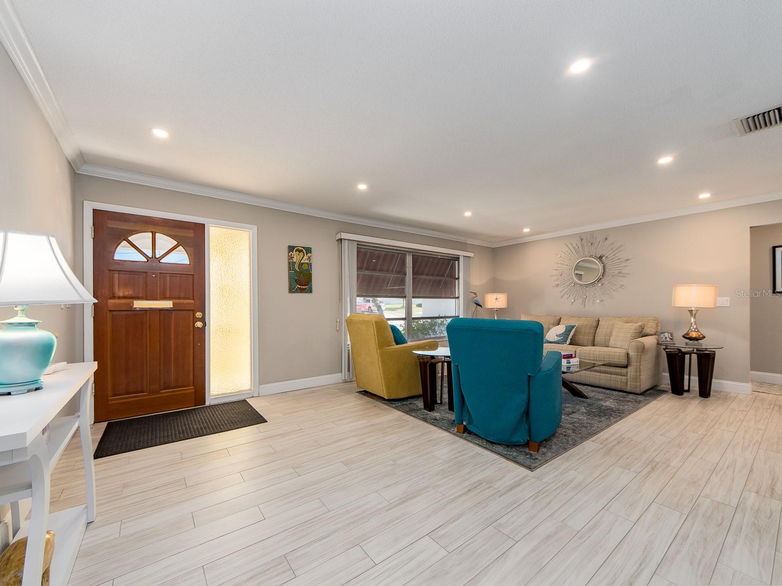 Image 5 of 39 For 9234 141st Street