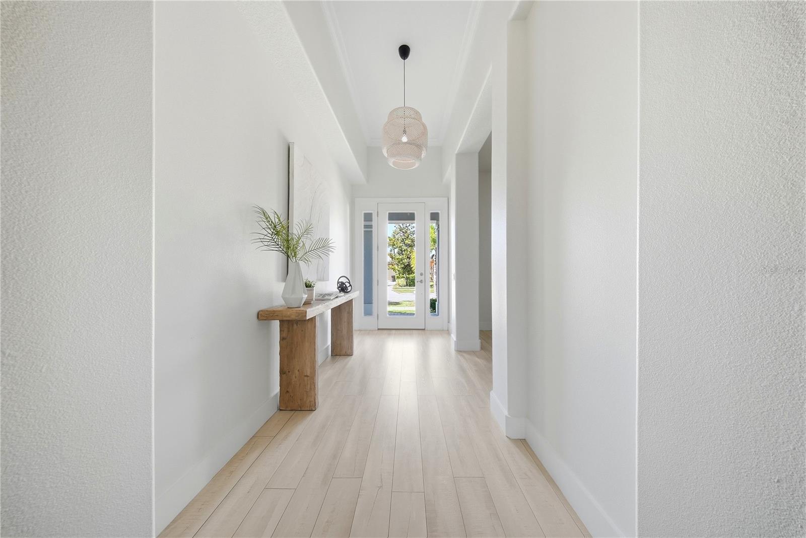 Image 10 of 62 For 510 Mirabay Boulevard