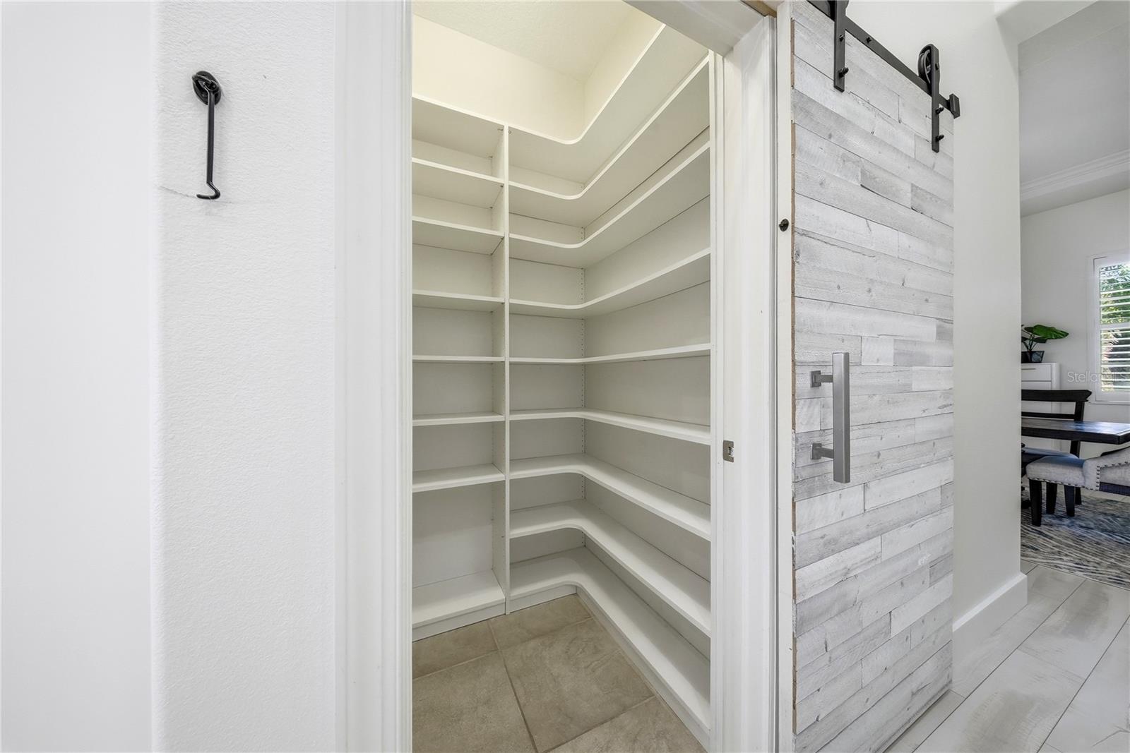 Image 24 of 62 For 510 Mirabay Boulevard