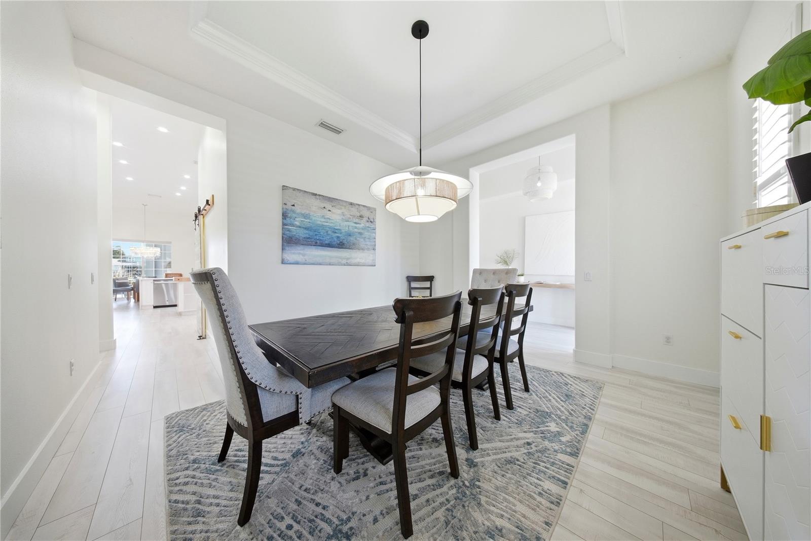 Image 25 of 62 For 510 Mirabay Boulevard