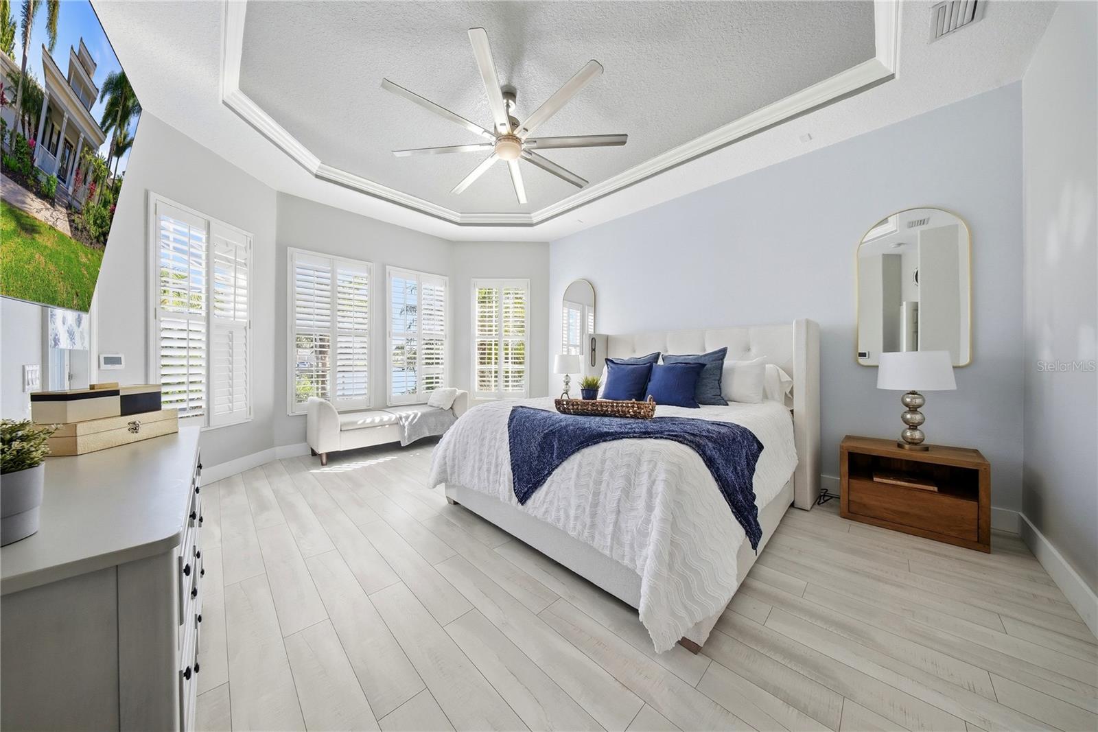 Image 27 of 62 For 510 Mirabay Boulevard