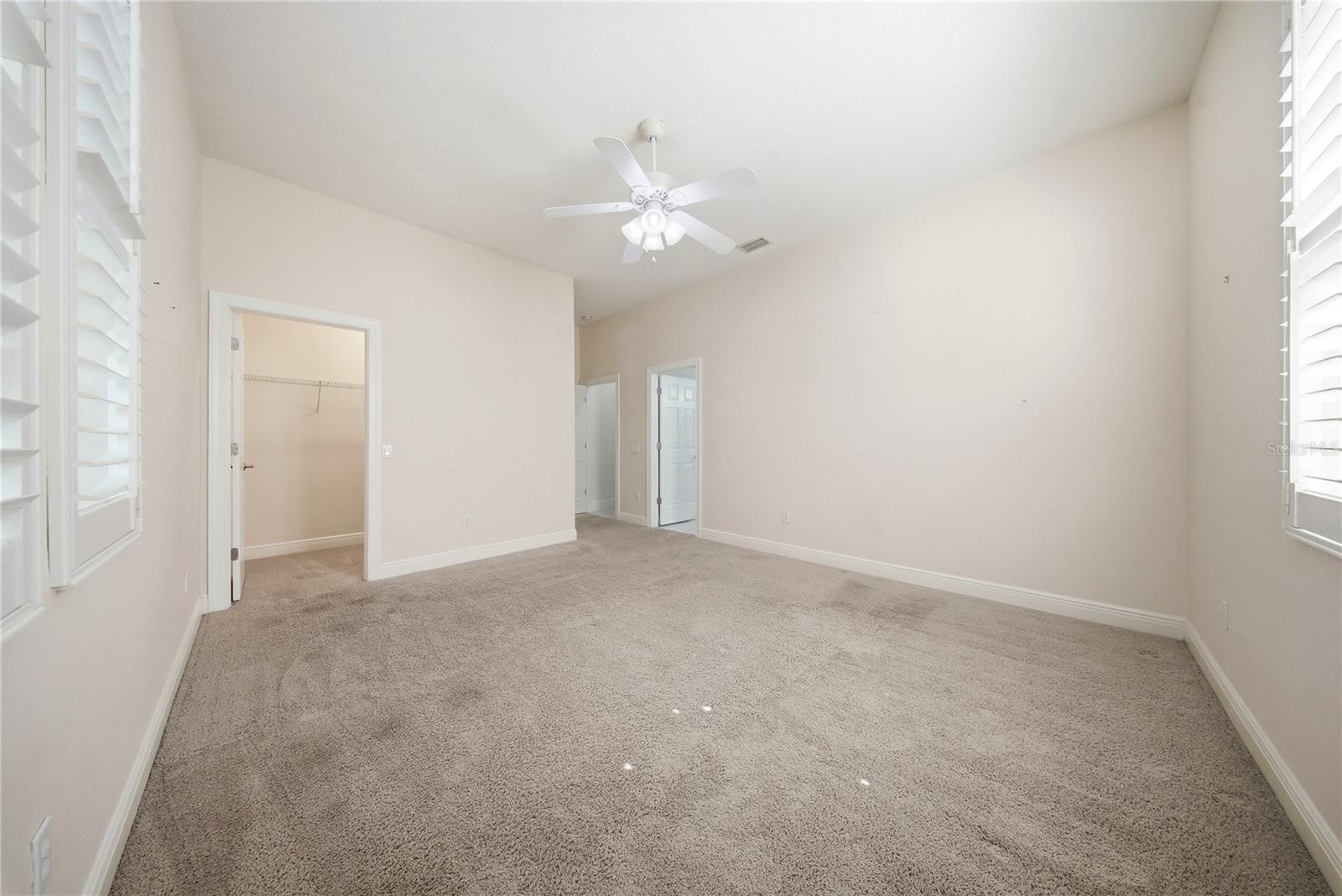 Image 40 of 62 For 510 Mirabay Boulevard