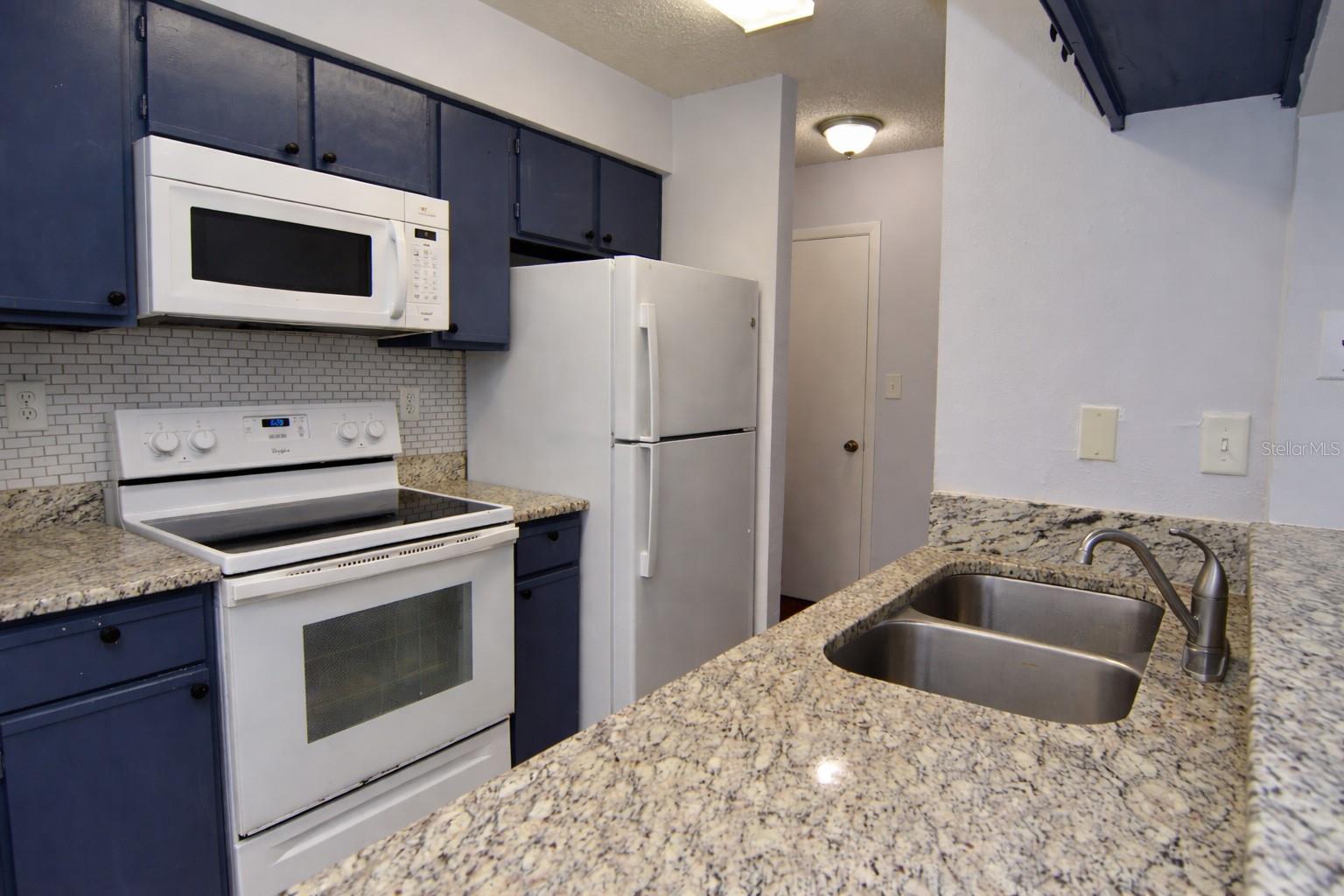 Image 4 of 80 For 8635 Mallard Reserve Drive 201