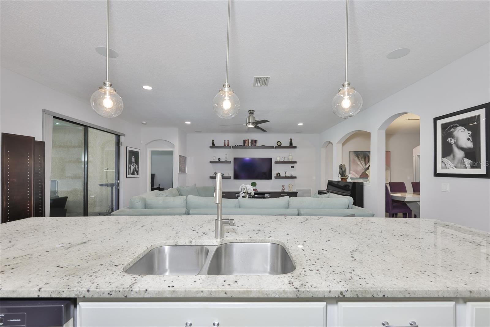 Image 11 of 39 For 11014 Brahman Ranch Circle