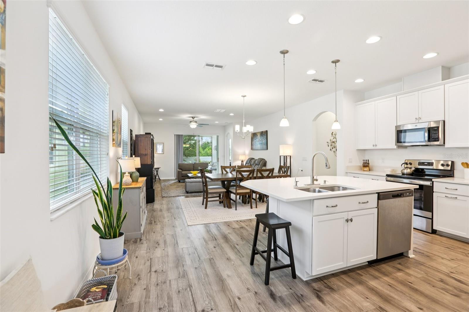 Image 11 of 51 For 7114 Gulf Cypress Avenue