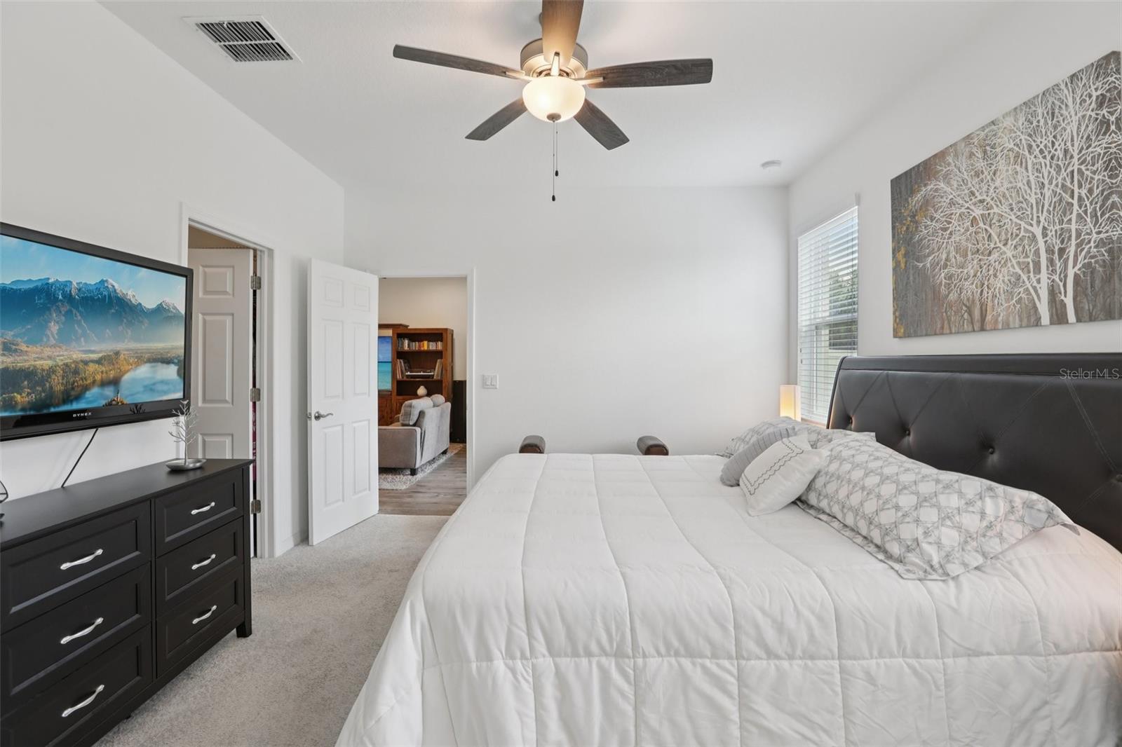 Image 19 of 51 For 7114 Gulf Cypress Avenue