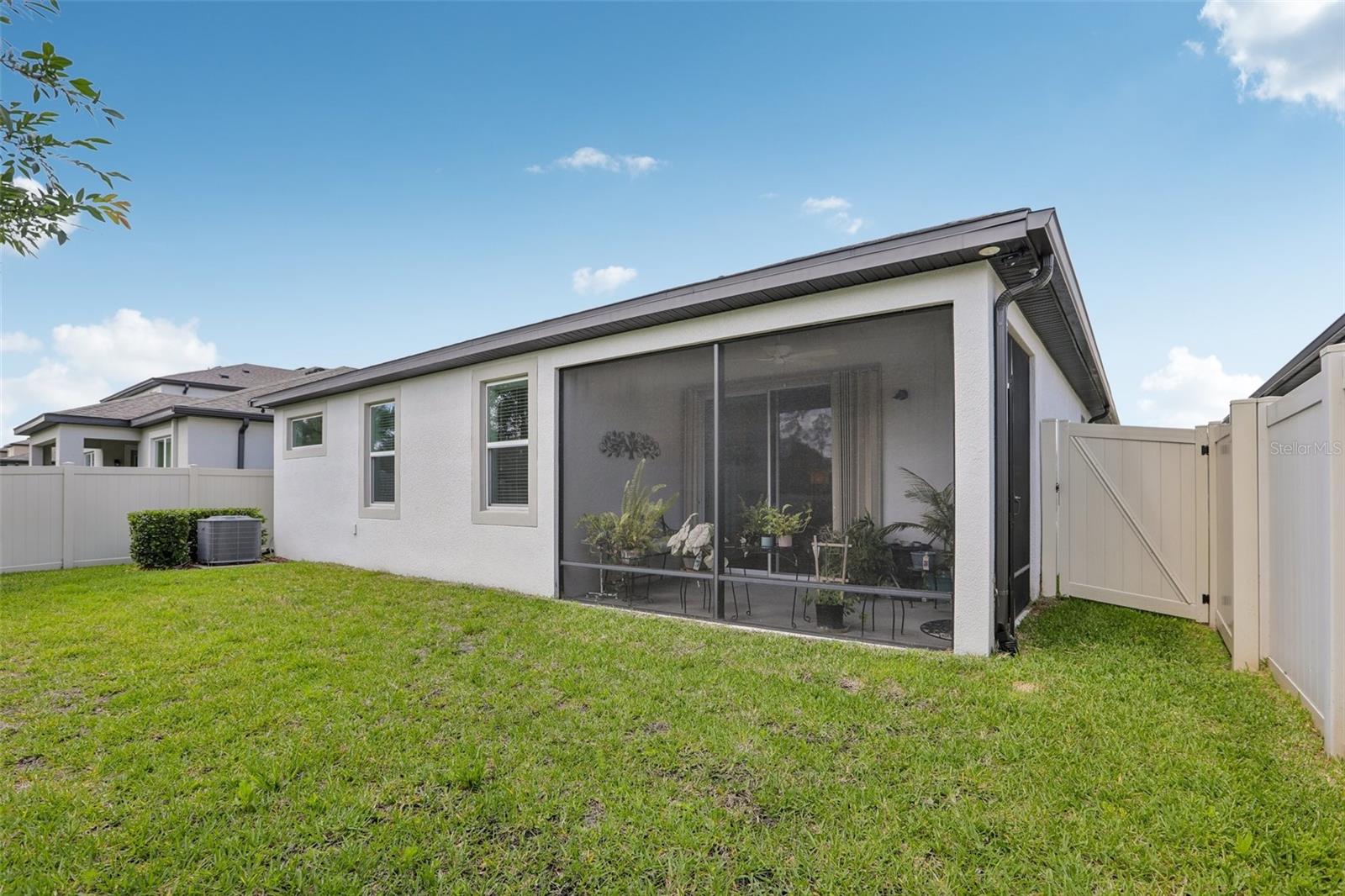 Image 32 of 51 For 7114 Gulf Cypress Avenue