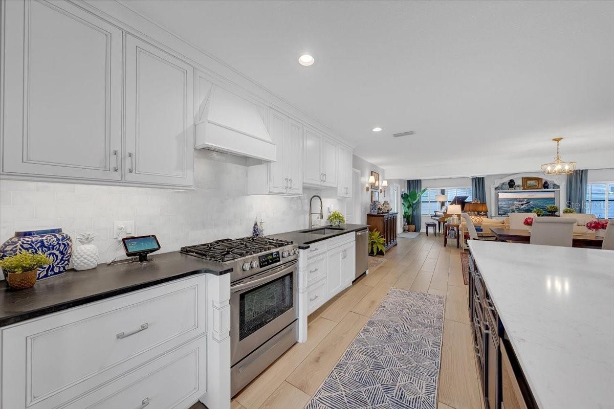 Image 15 of 49 For 6870 13th Avenue N