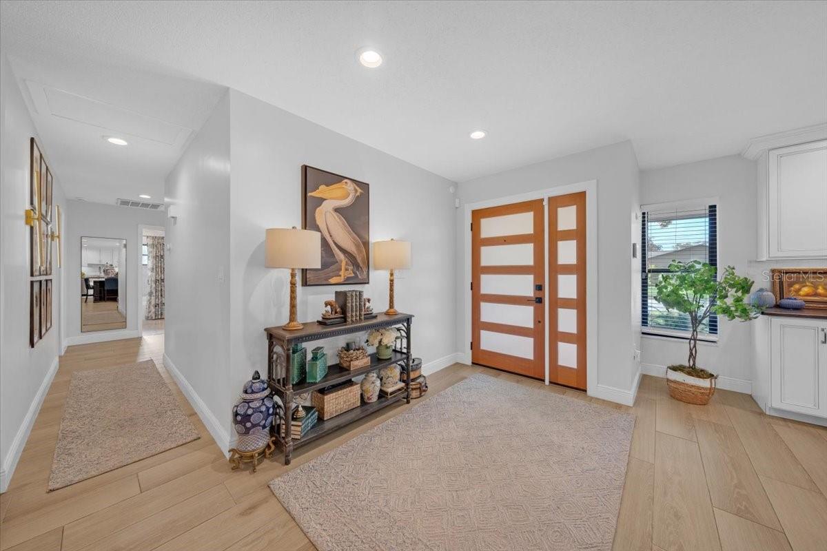 Image 16 of 49 For 6870 13th Avenue N