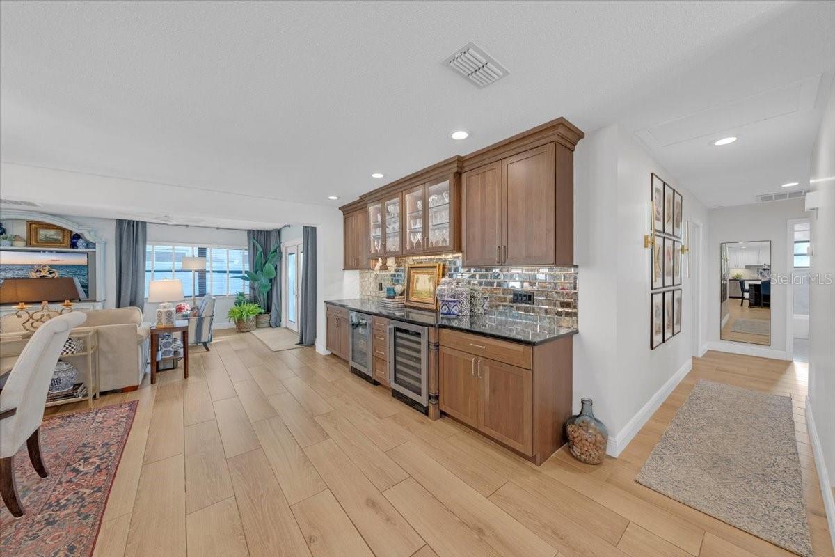 Image 18 of 49 For 6870 13th Avenue N