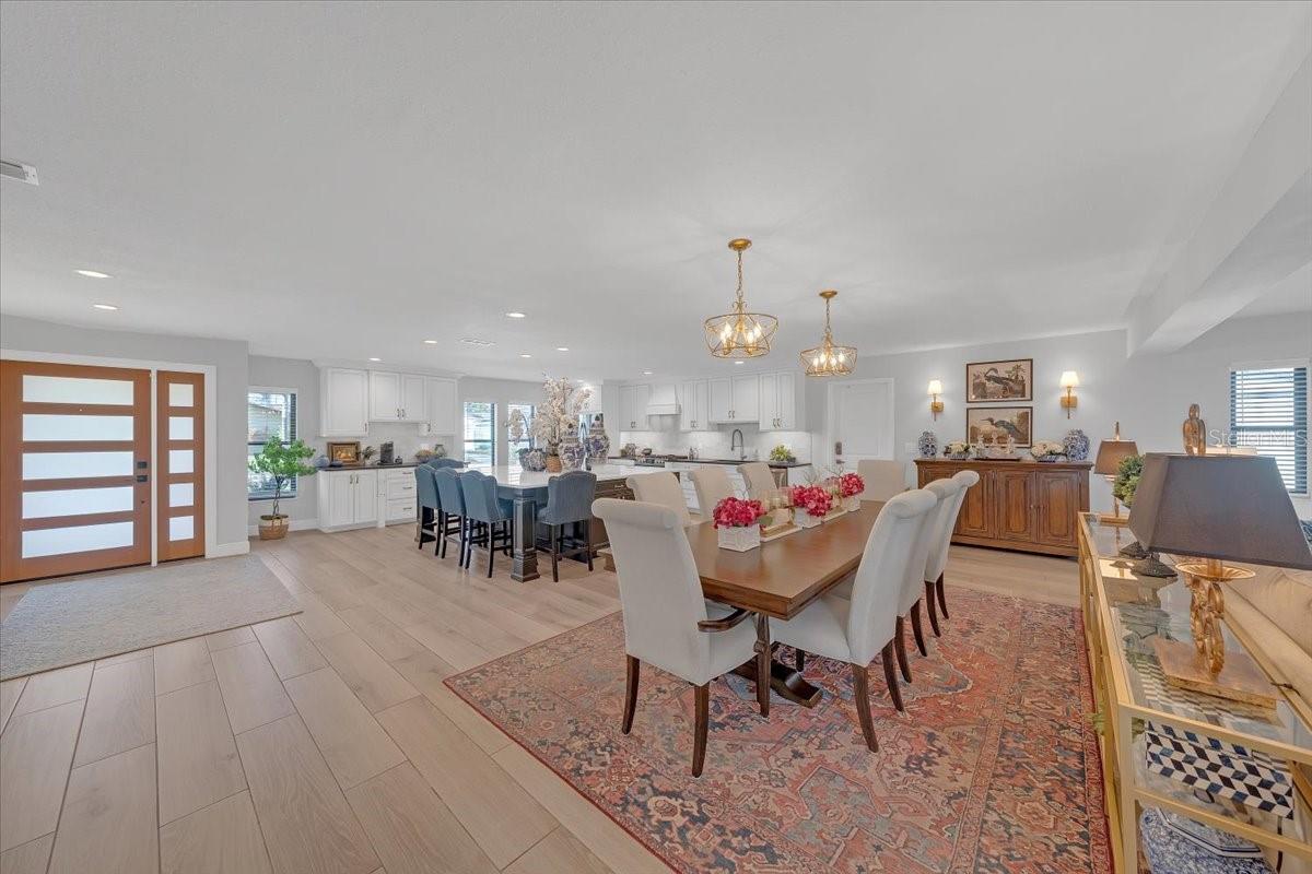 Image 20 of 49 For 6870 13th Avenue N