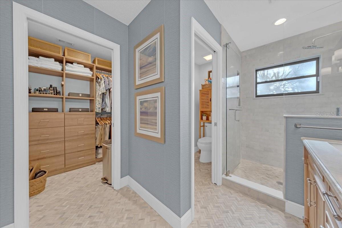 Image 29 of 49 For 6870 13th Avenue N