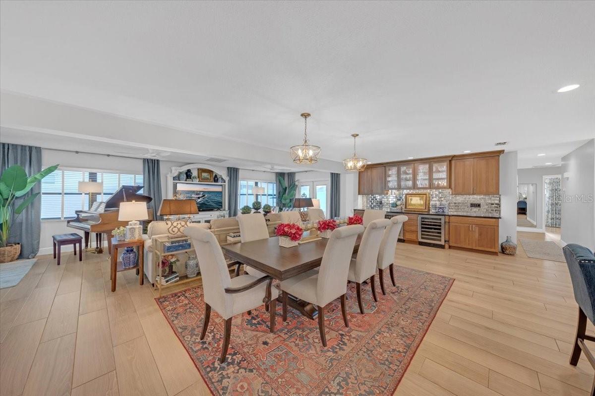 Image 4 of 49 For 6870 13th Avenue N