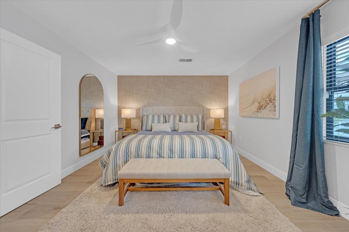 Image 5 of 49 For 6870 13th Avenue N