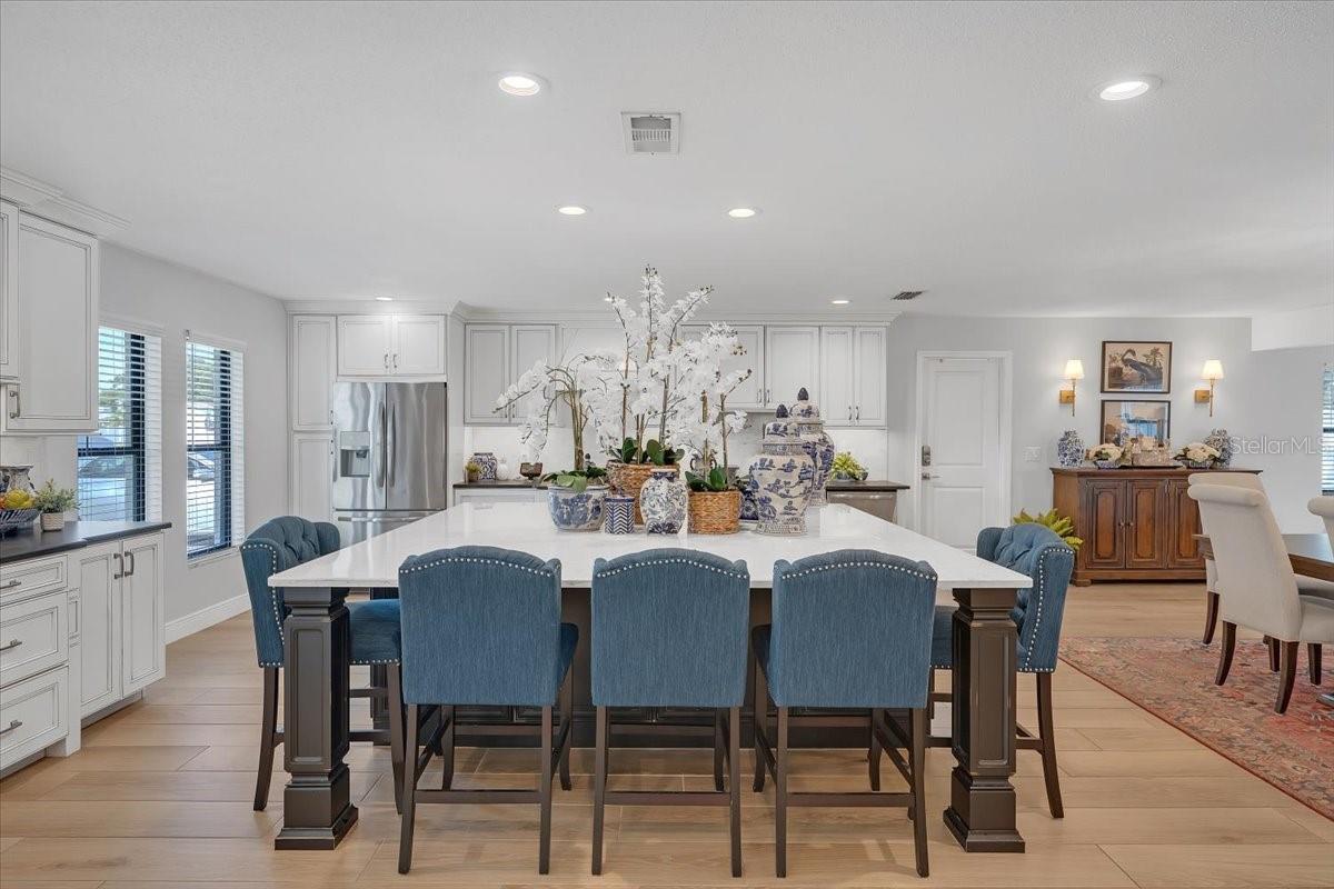 Image 8 of 49 For 6870 13th Avenue N