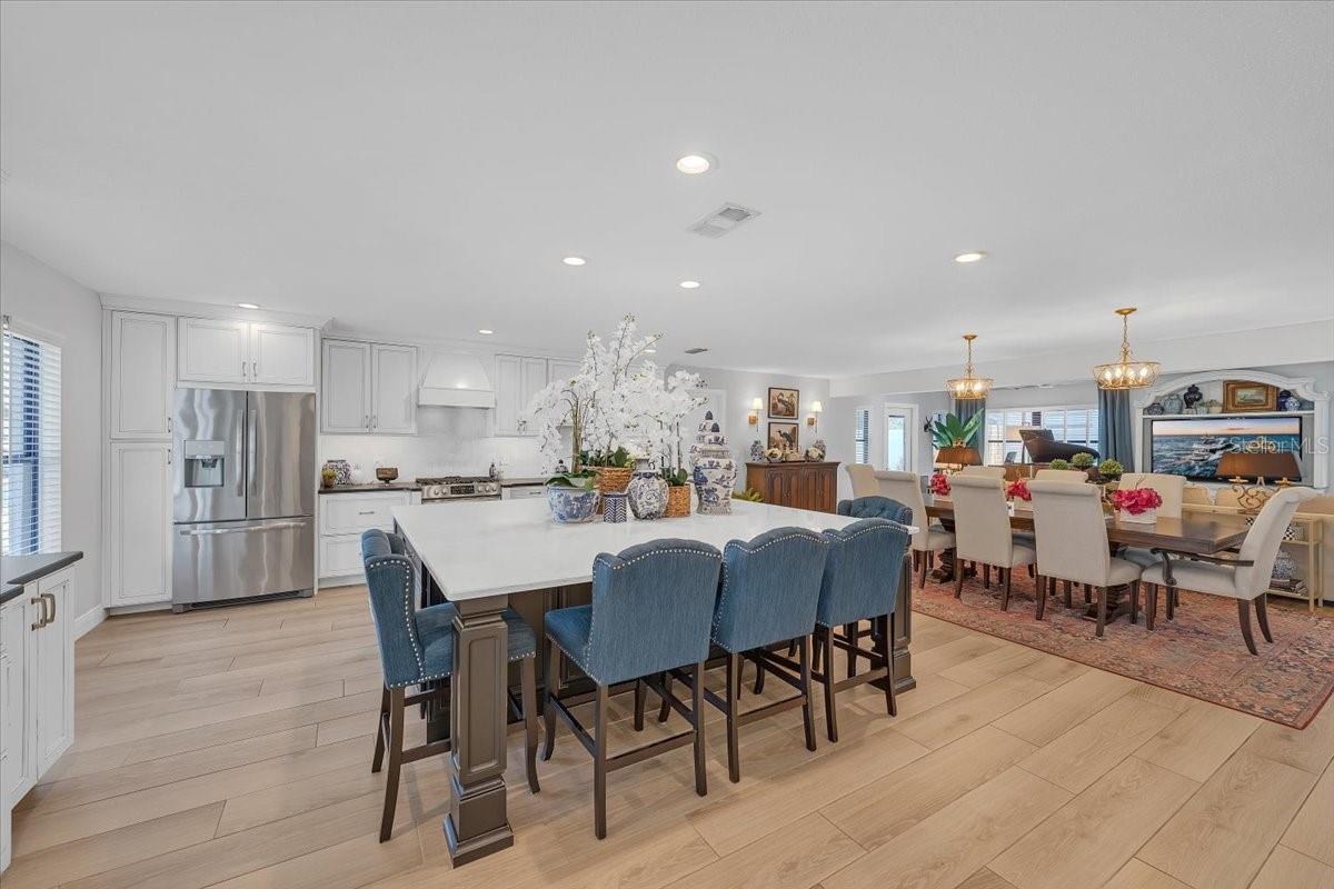 Image 9 of 49 For 6870 13th Avenue N