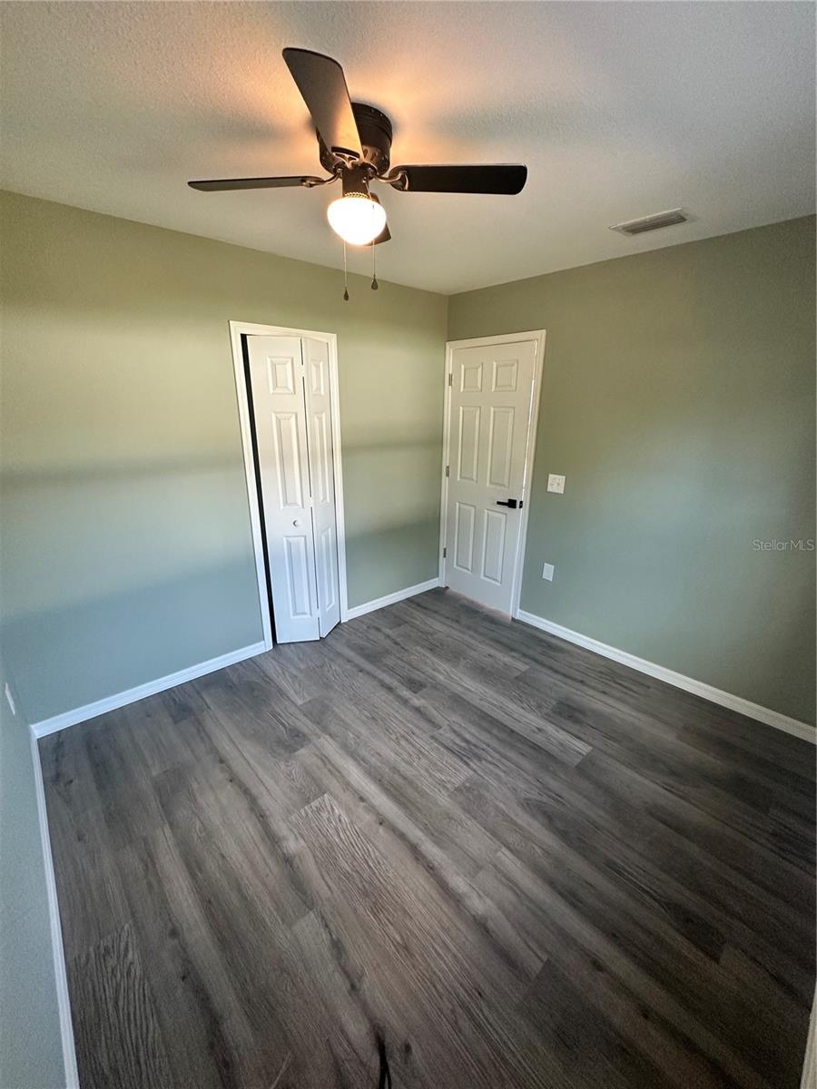 Image 11 of 26 For 2417 Tanglewood Street