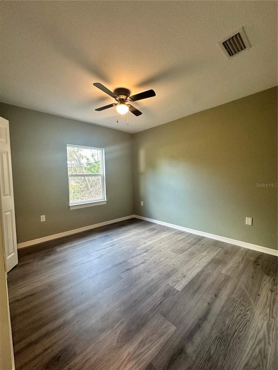 Image 7 of 26 For 2417 Tanglewood Street