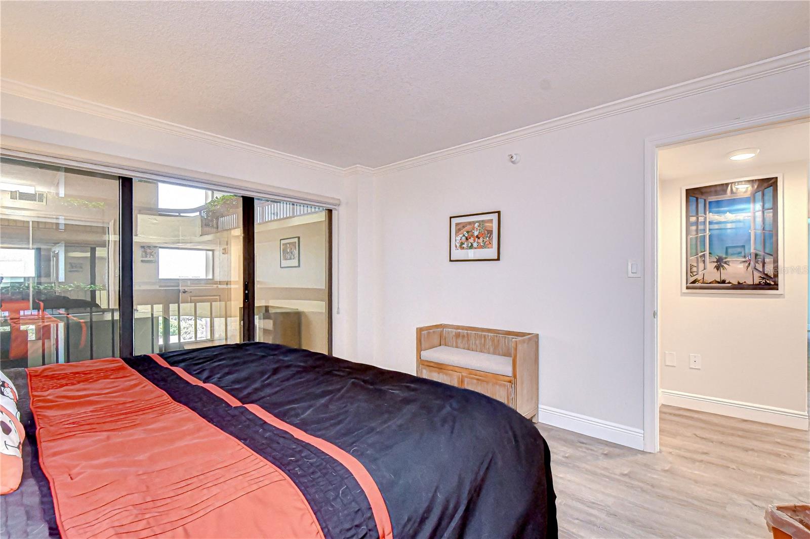 Image 16 of 40 For 2413 Bayshore Boulevard 1003