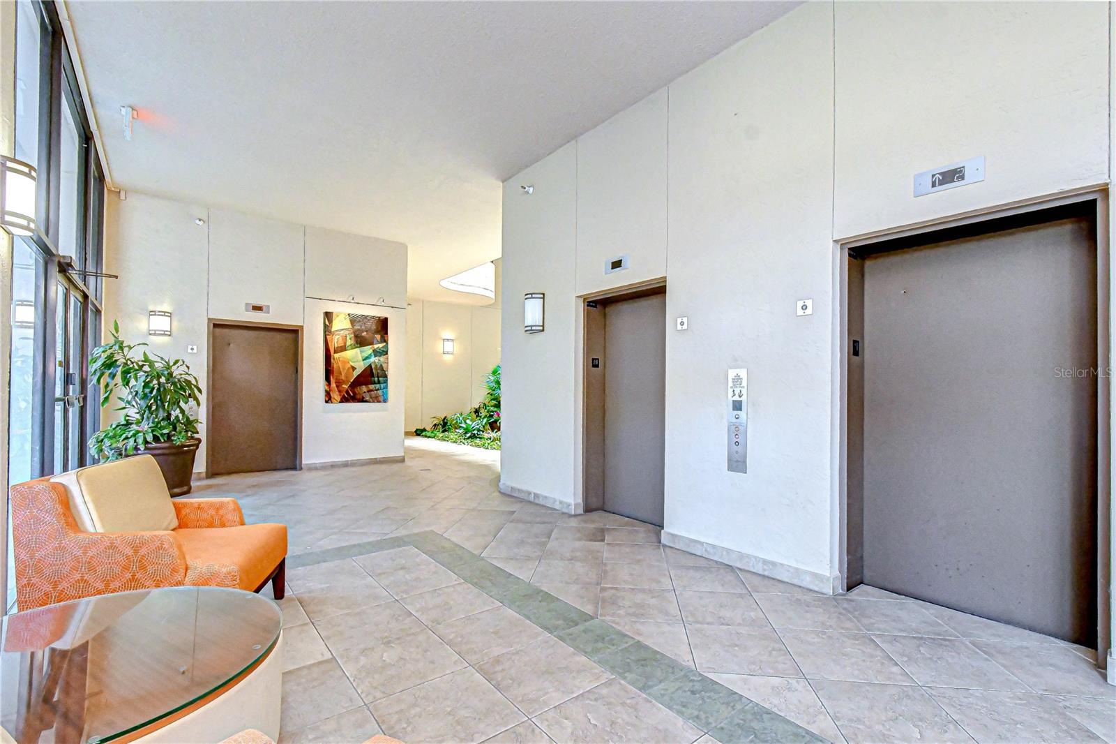 Image 25 of 40 For 2413 Bayshore Boulevard 1003