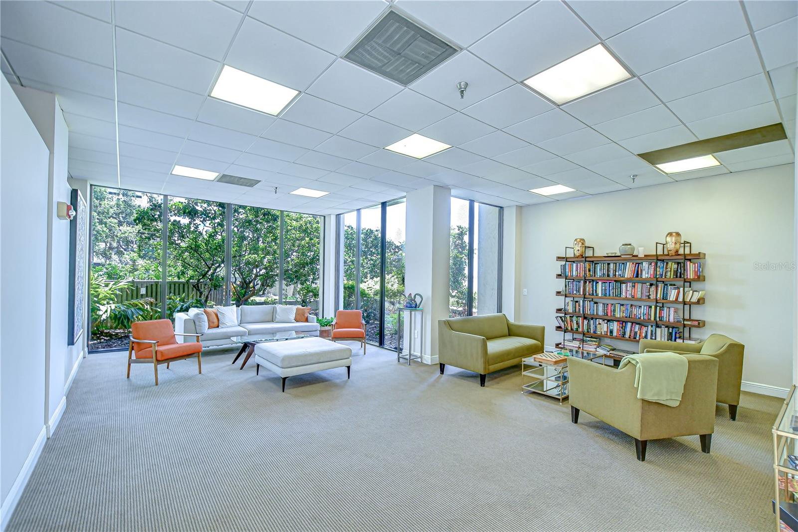 Image 33 of 40 For 2413 Bayshore Boulevard 1003