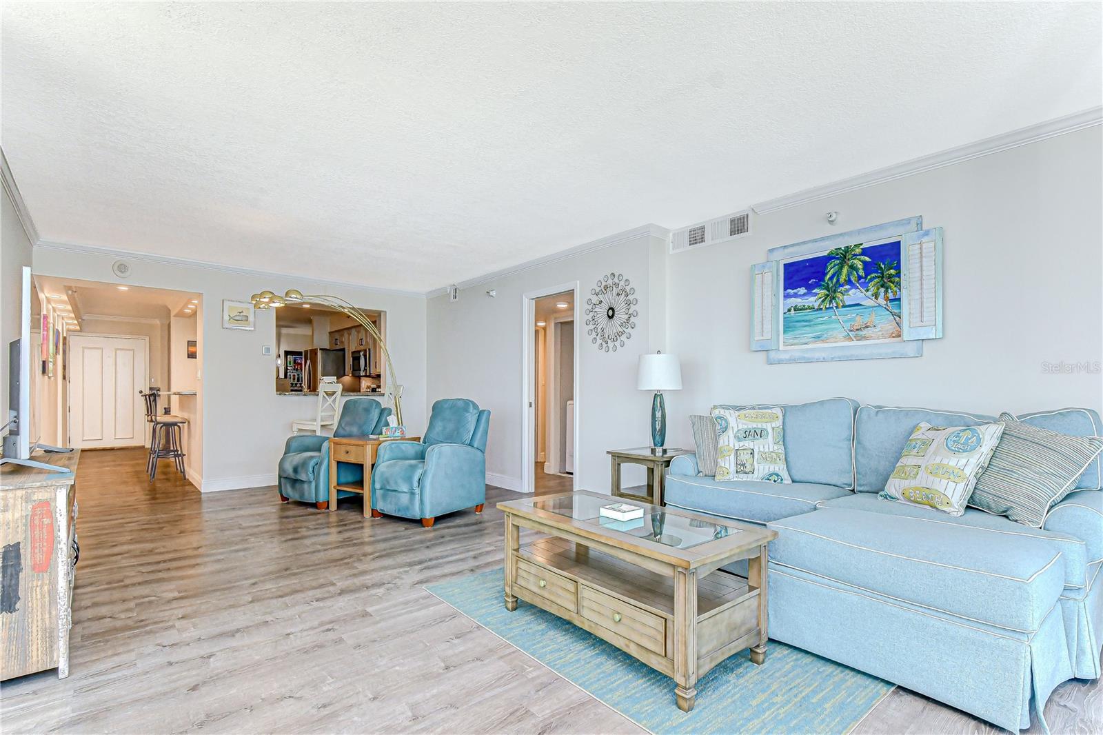 Image 9 of 40 For 2413 Bayshore Boulevard 1003