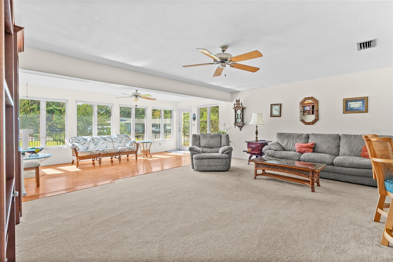 Image 14 of 46 For 962 Corvette Drive