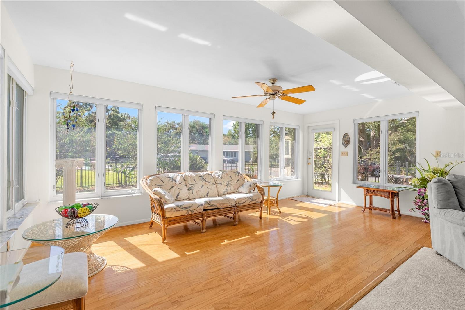 Image 16 of 46 For 962 Corvette Drive