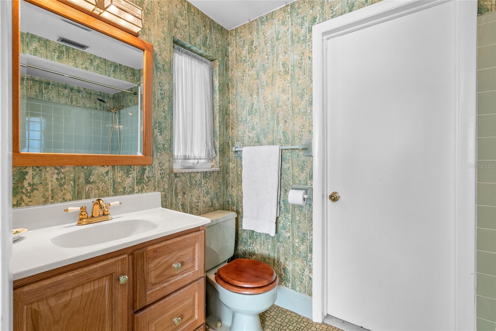 Image 22 of 46 For 962 Corvette Drive