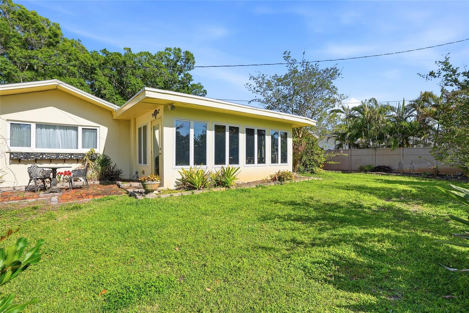 Image 33 of 46 For 962 Corvette Drive