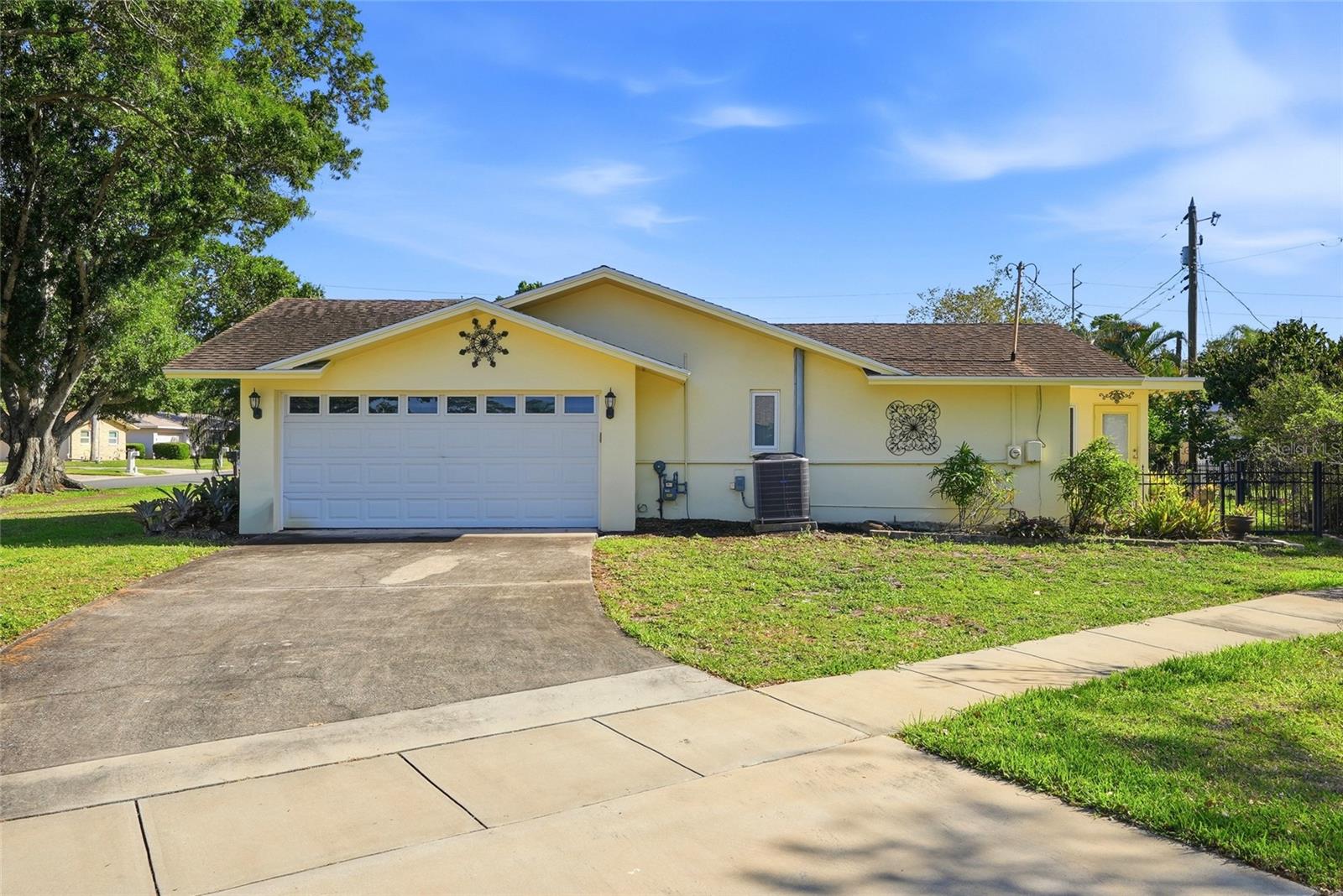 Image 38 of 46 For 962 Corvette Drive