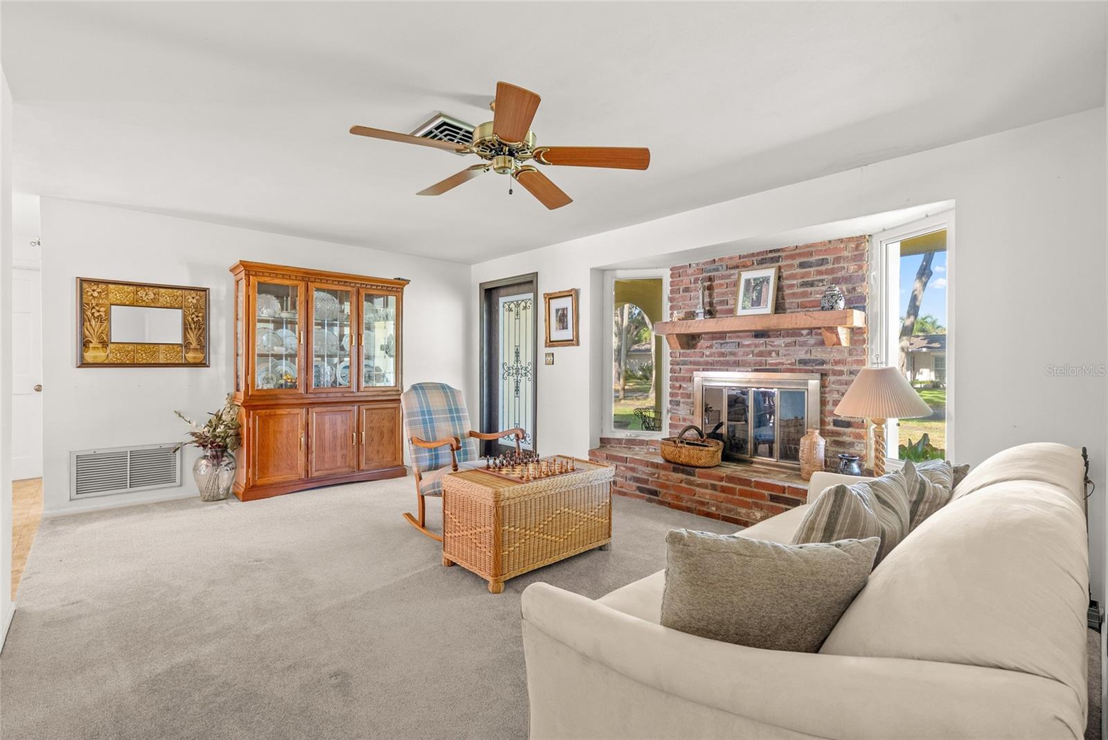 Image 5 of 46 For 962 Corvette Drive