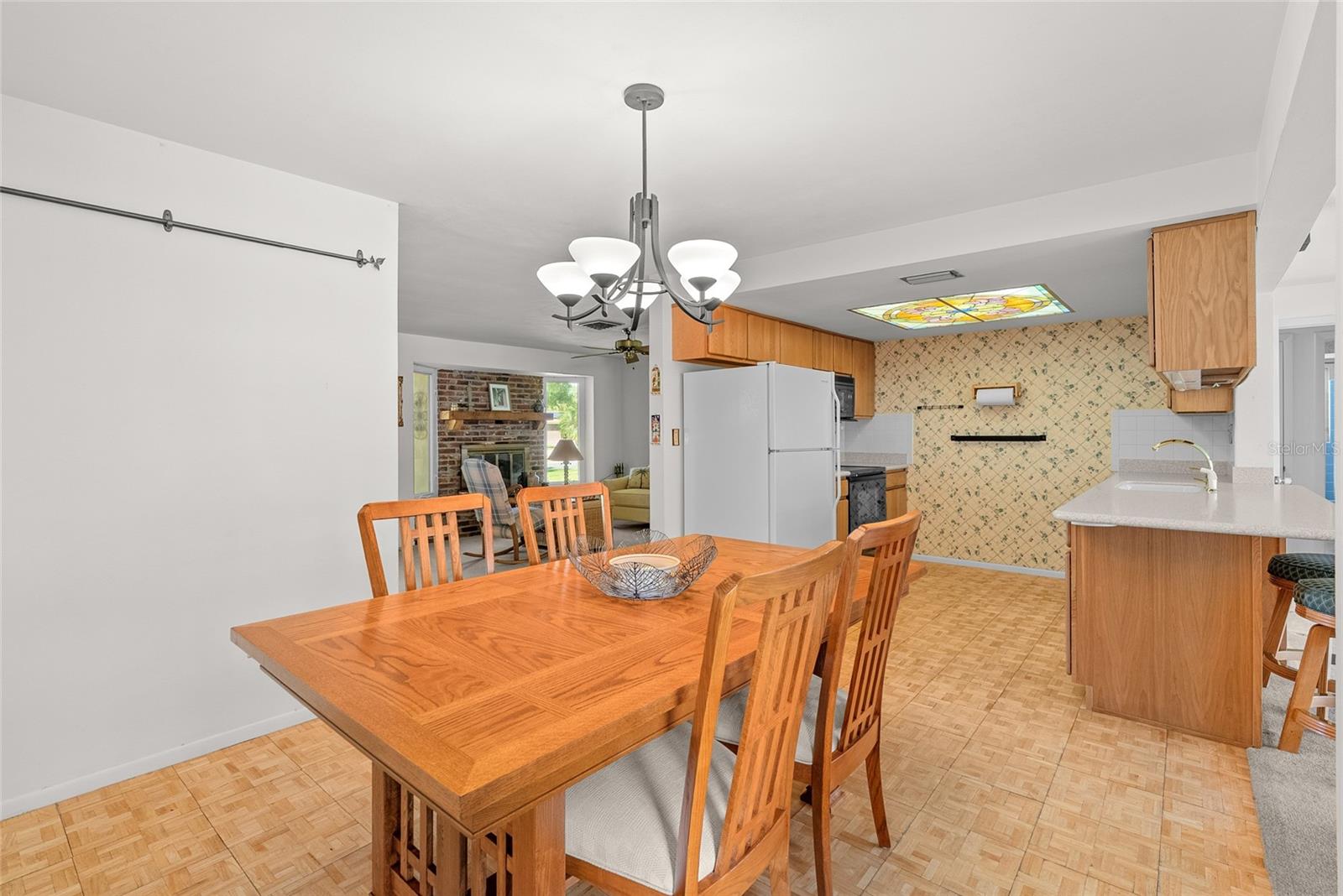 Image 7 of 46 For 962 Corvette Drive