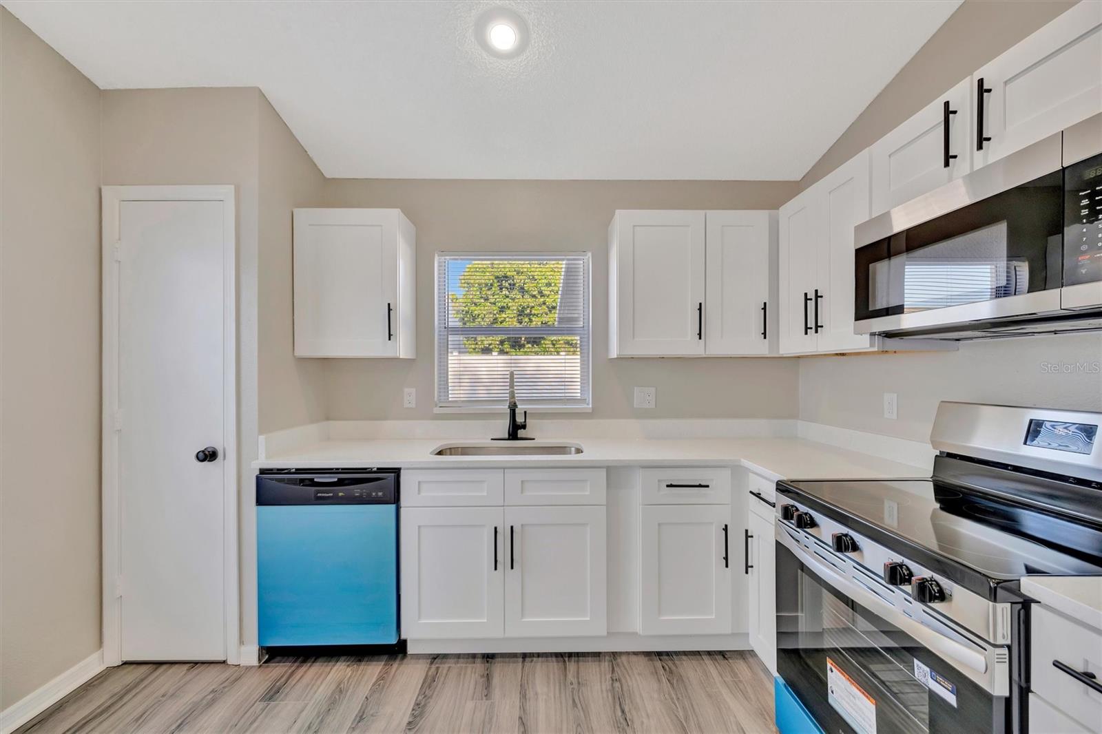 Image 22 of 35 For 9022 Sheldon Chase Drive