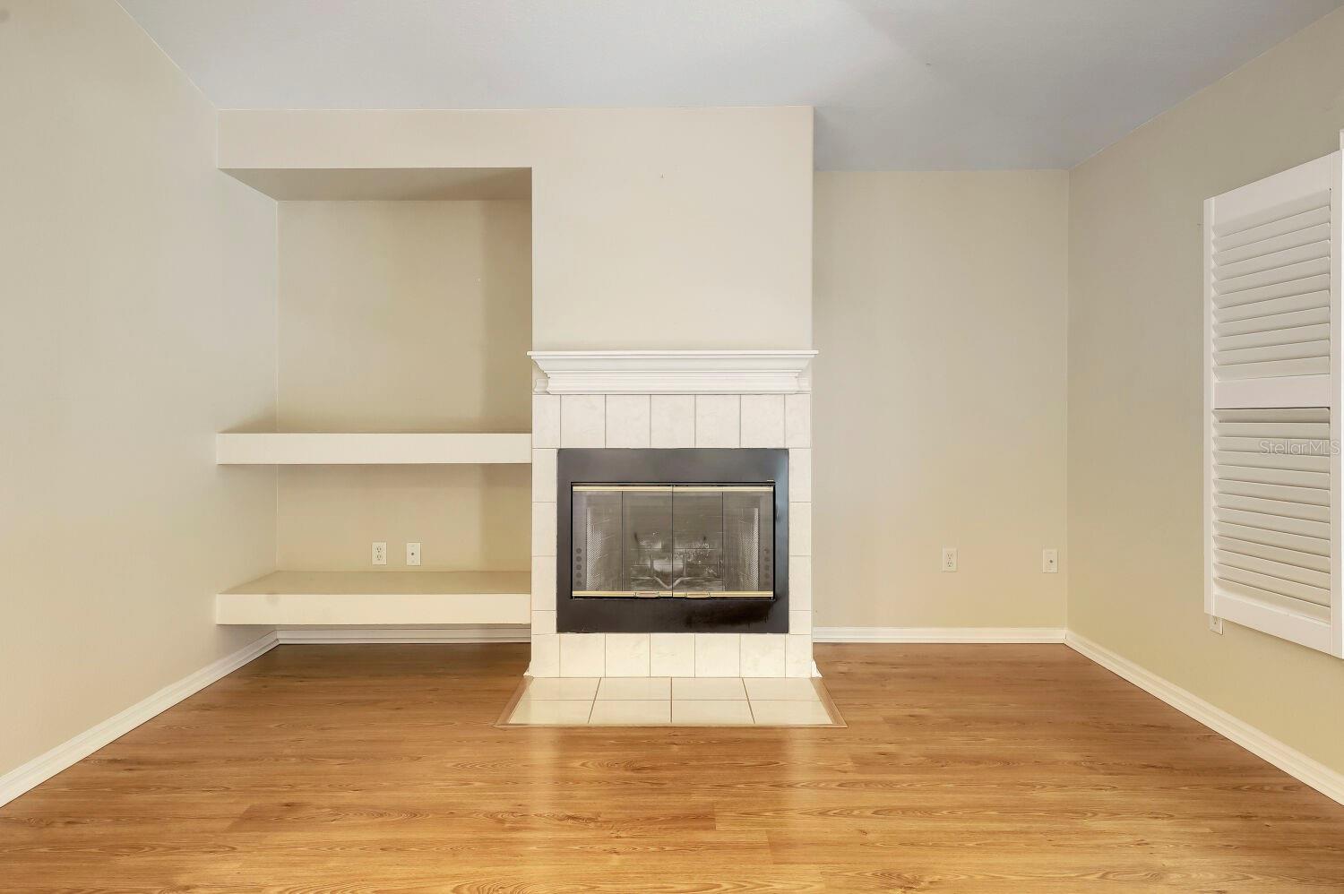 Image 13 of 27 For 11337 Clear Oak Cir