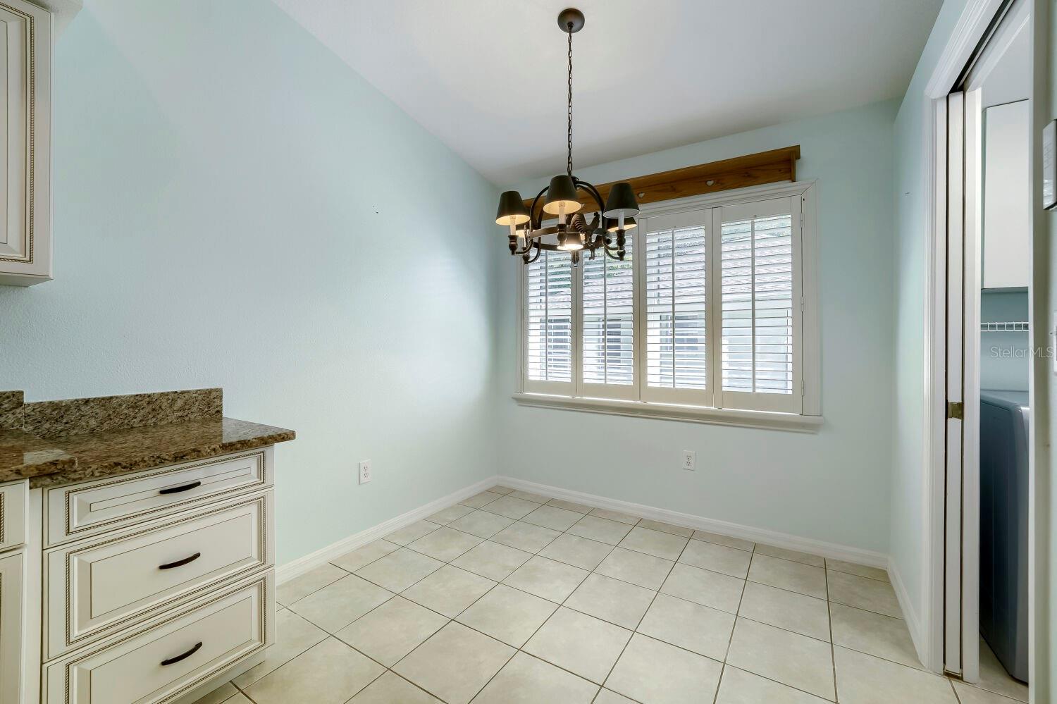 Image 8 of 27 For 11337 Clear Oak Cir