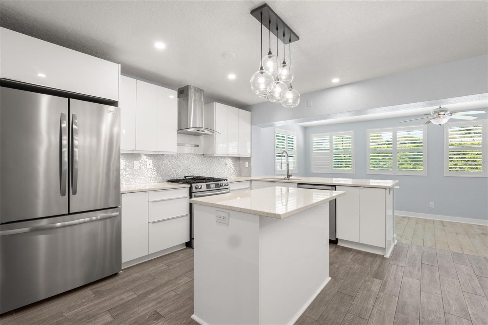 Image 15 of 36 For 4276 14th Lane Ne