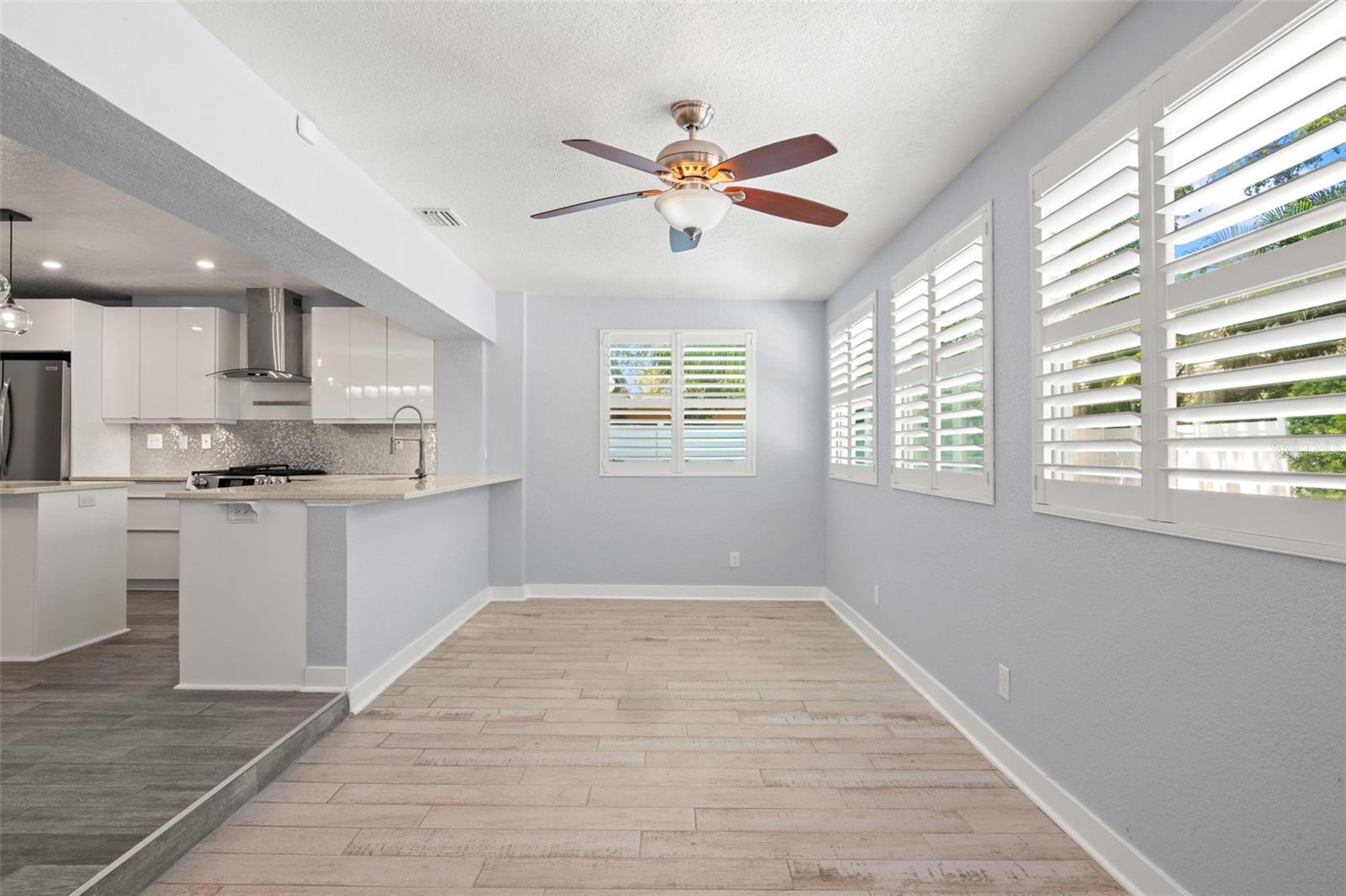 Image 18 of 36 For 4276 14th Lane Ne