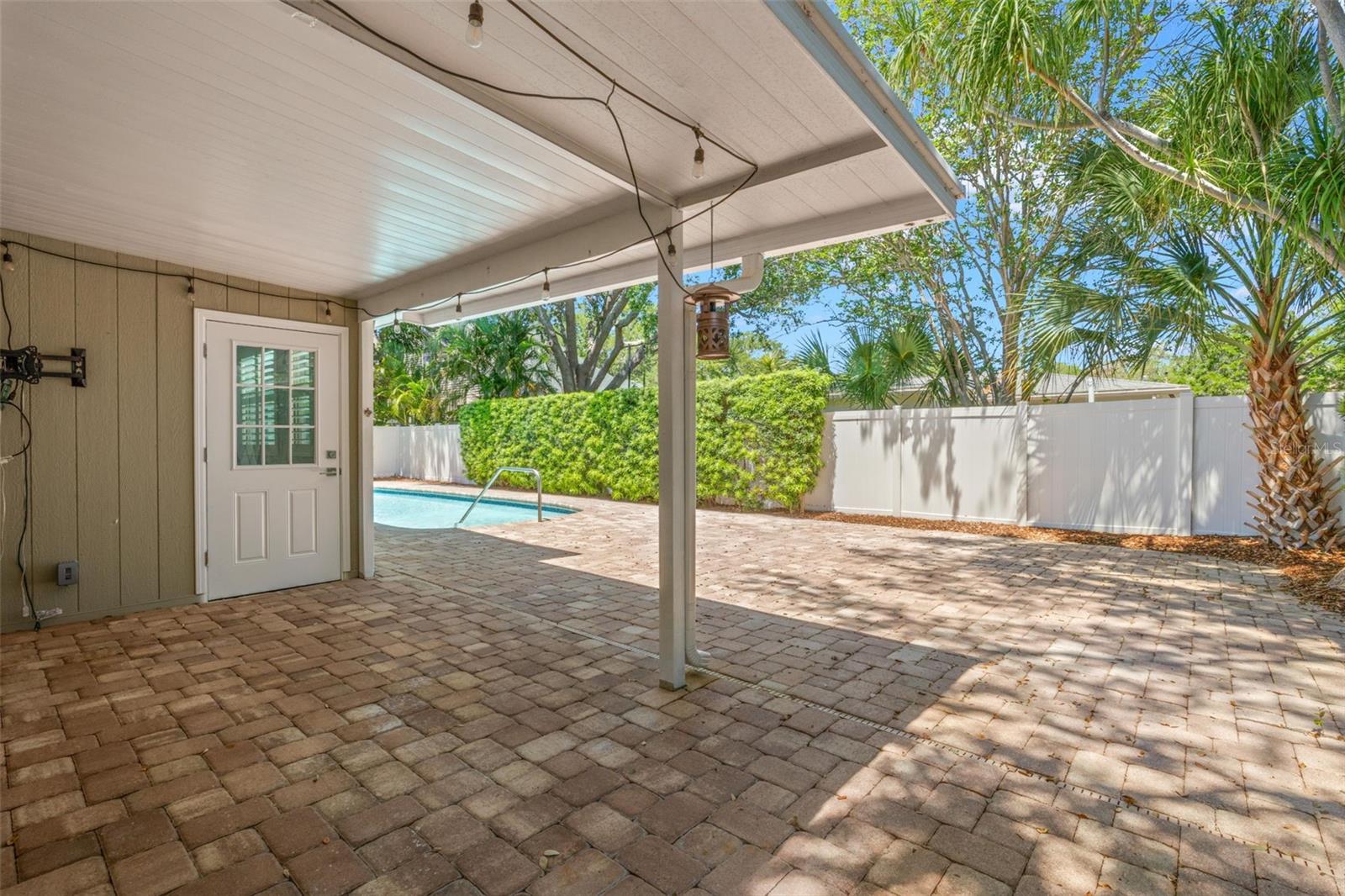 Image 20 of 36 For 4276 14th Lane Ne