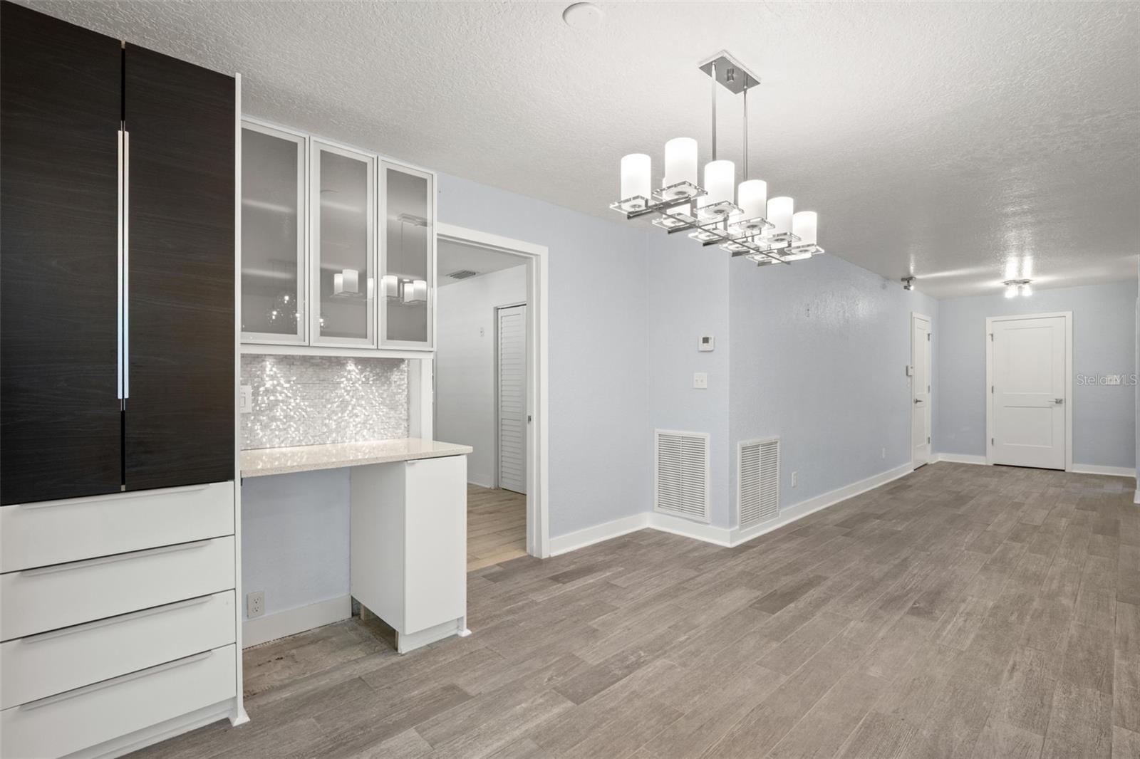 Image 9 of 36 For 4276 14th Lane Ne