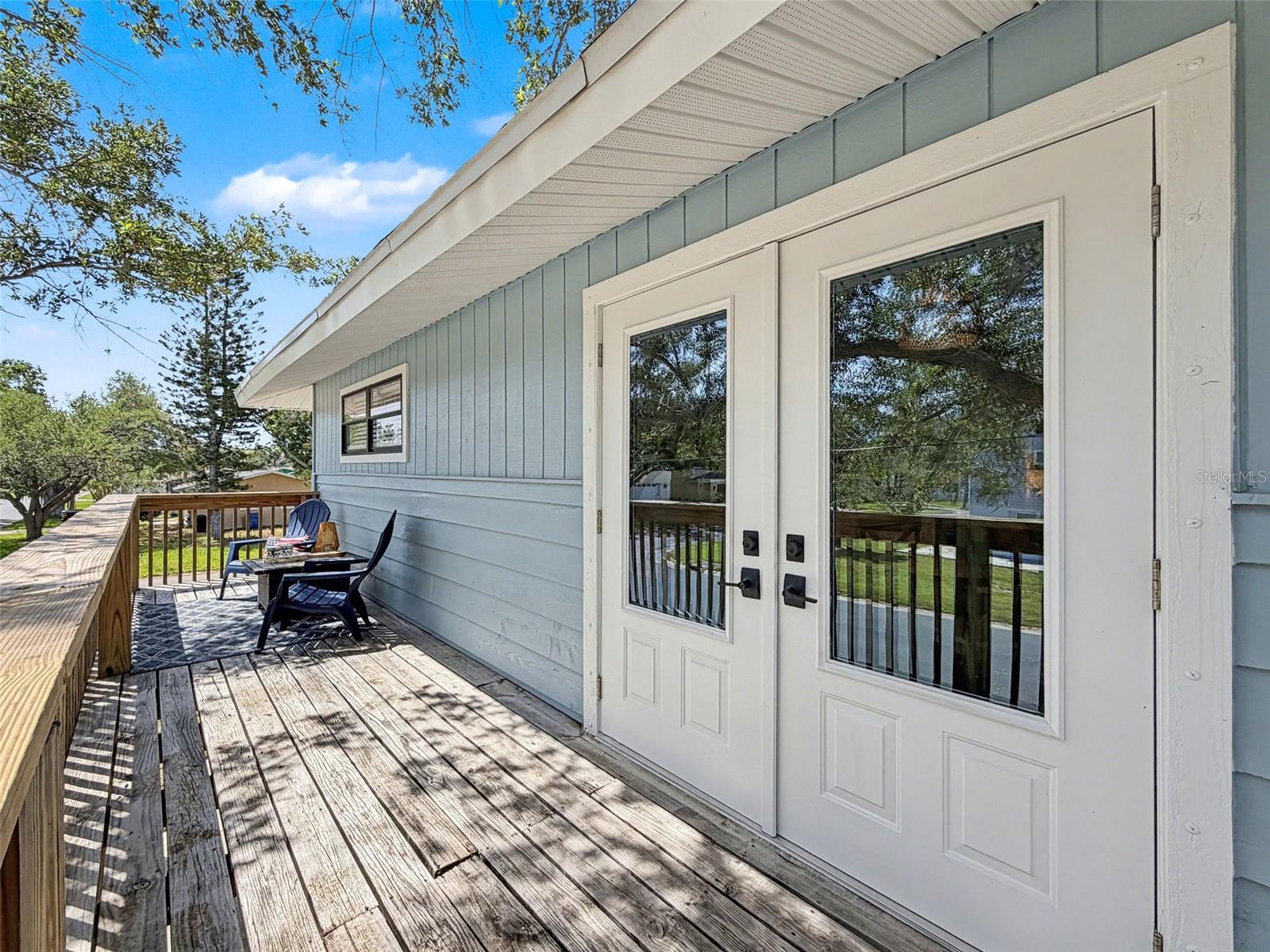 Image 8 of 29 For 1899 Shore Acres Boulevard Ne