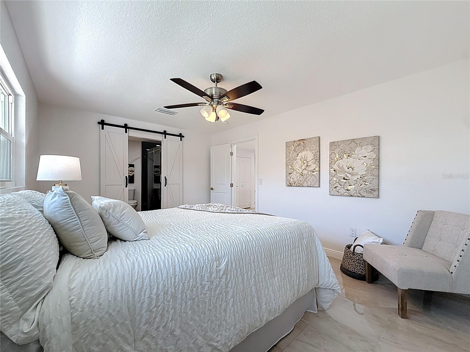 Image 25 of 46 For 910 Alcazar Way S